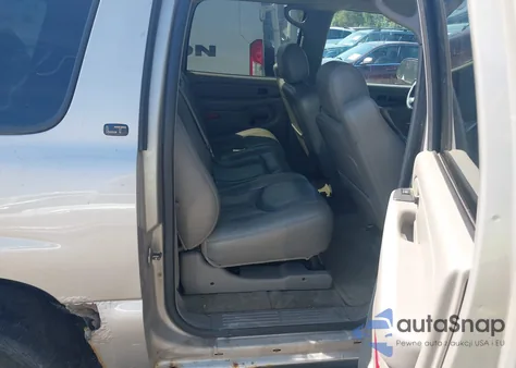 2004 Chevrolet Suburban 1500 Lt из США, поврежденный, VIN 3GNFK16T54G267431